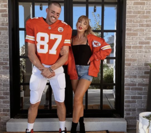 halloween costume ideas for couples the reef taylor swift and travis kelce